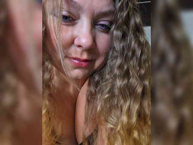 FLUFFY_BEAUTY webcam