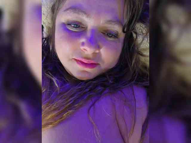 FLUFFY_BEAUTY webcam