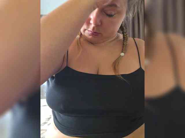FLUFFY_BEAUTY webcam