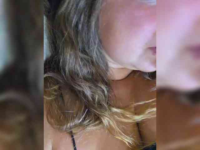 FLUFFY_BEAUTY webcam
