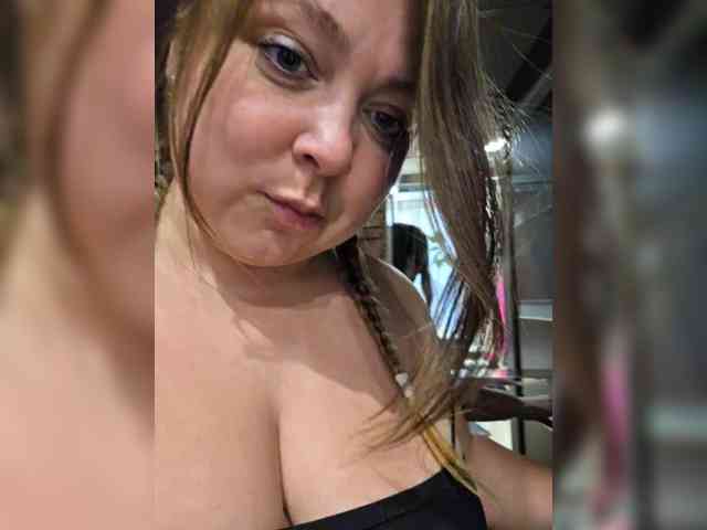 FLUFFY_BEAUTY webcam