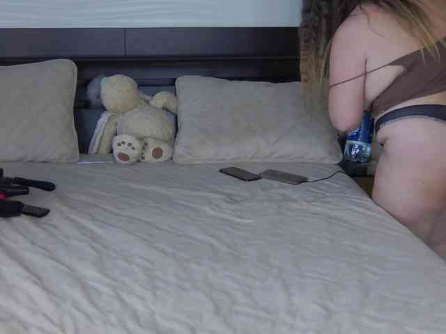 FLUFFY_BEAUTY webcam