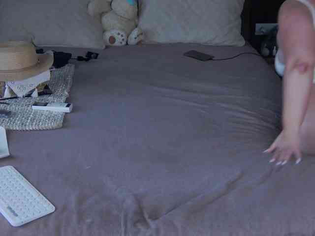 FLUFFY_BEAUTY webcam