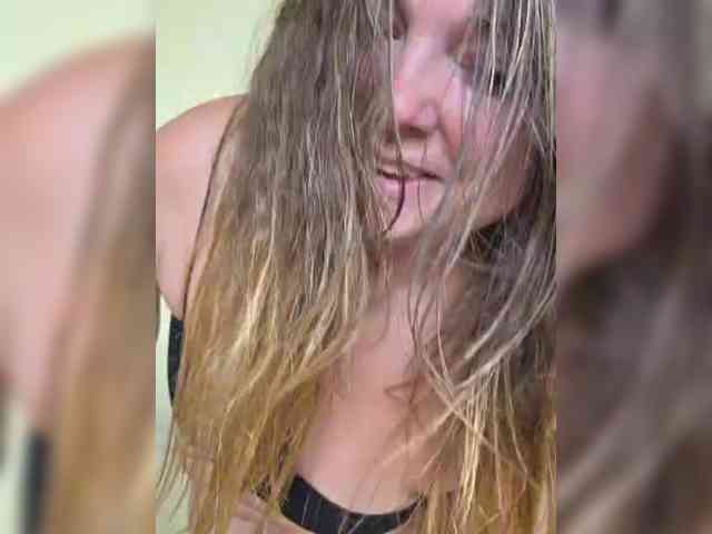 FLUFFY_BEAUTY webcam