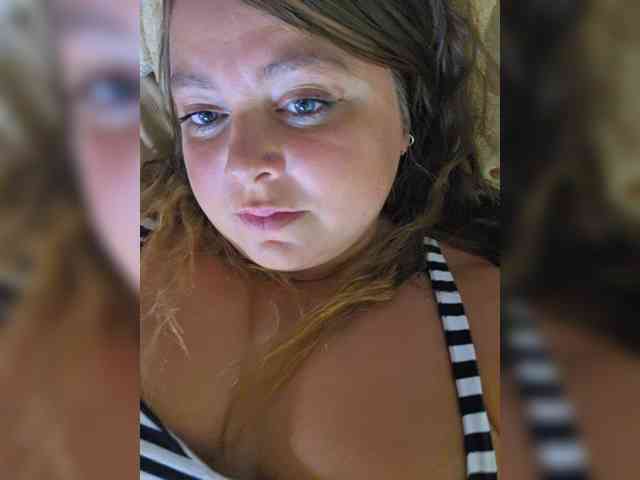 FLUFFY_BEAUTY webcam