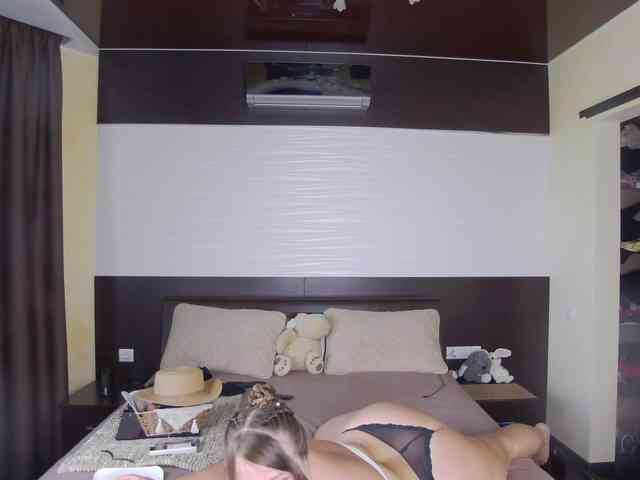 FLUFFY_BEAUTY webcam