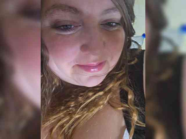 FLUFFY_BEAUTY webcam