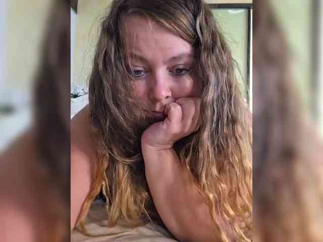 FLUFFY_BEAUTY webcam