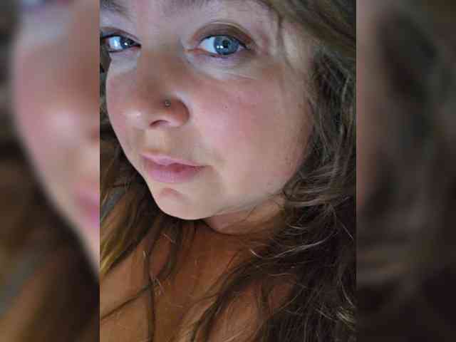 FLUFFY_BEAUTY webcam