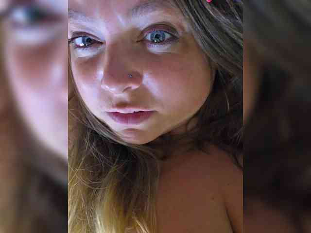 FLUFFY_BEAUTY webcam
