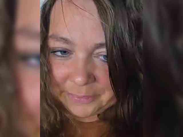 FLUFFY_BEAUTY webcam