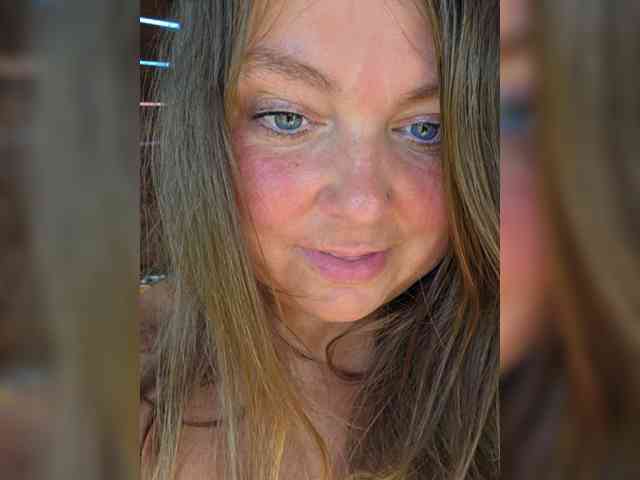 FLUFFY_BEAUTY webcam