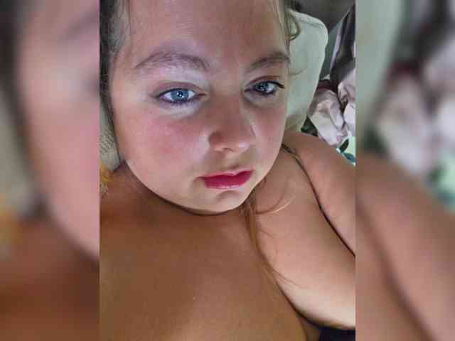 FLUFFY_BEAUTY webcam