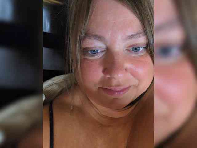 FLUFFY_BEAUTY webcam
