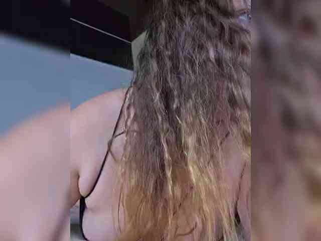 FLUFFY_BEAUTY webcam