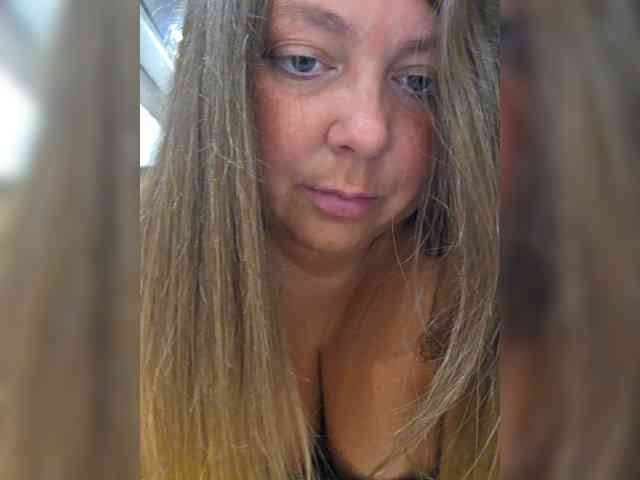 FLUFFY_BEAUTY webcam