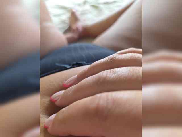 Fluffy_beauty's cam show statistics and live stream