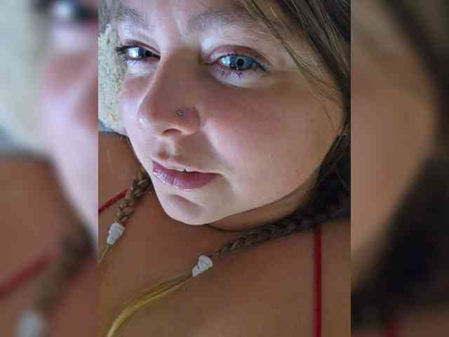 FLUFFY_BEAUTY webcam
