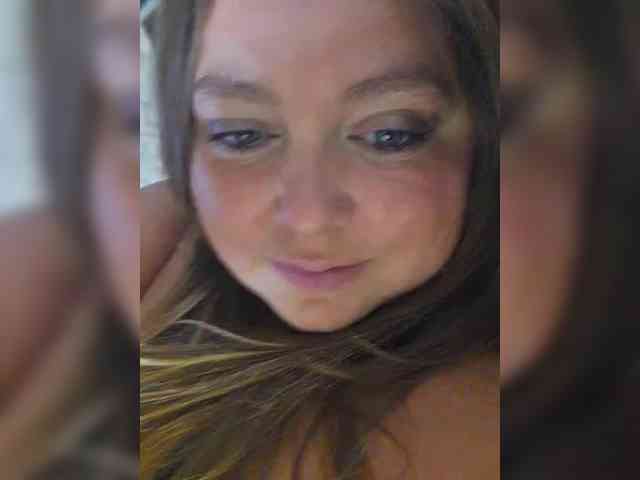 FLUFFY_BEAUTY webcam