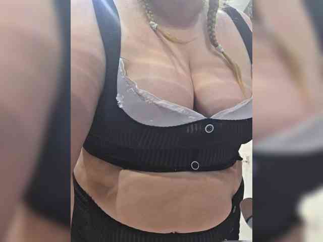 FLUFFY_BEAUTY webcam