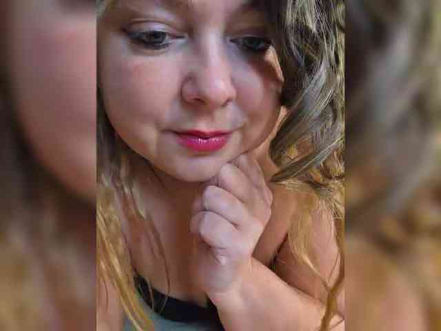 FLUFFY_BEAUTY webcam