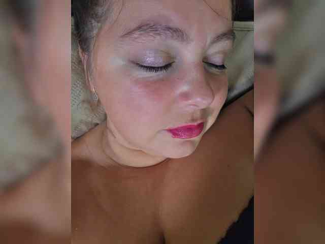 FLUFFY_BEAUTY webcam
