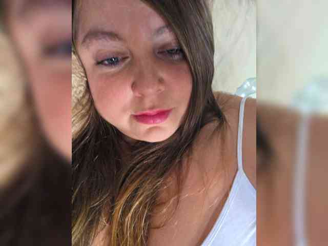 FLUFFY_BEAUTY webcam