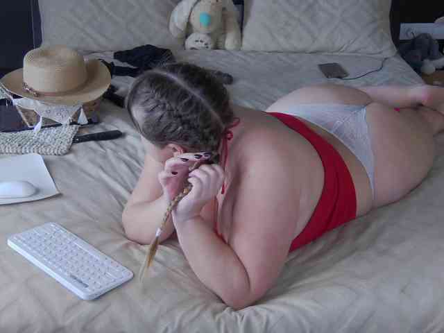 FLUFFY_BEAUTY webcam