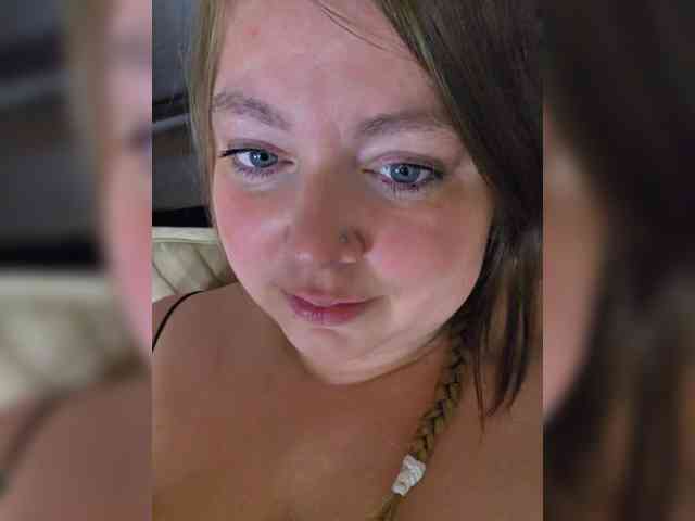 FLUFFY_BEAUTY webcam