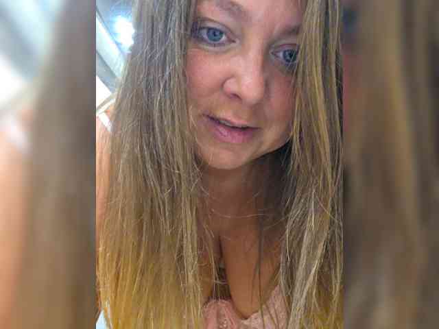 FLUFFY_BEAUTY webcam