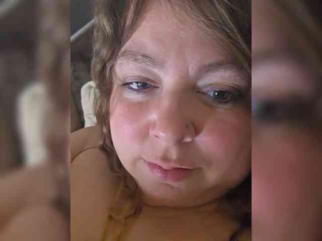 FLUFFY_BEAUTY webcam