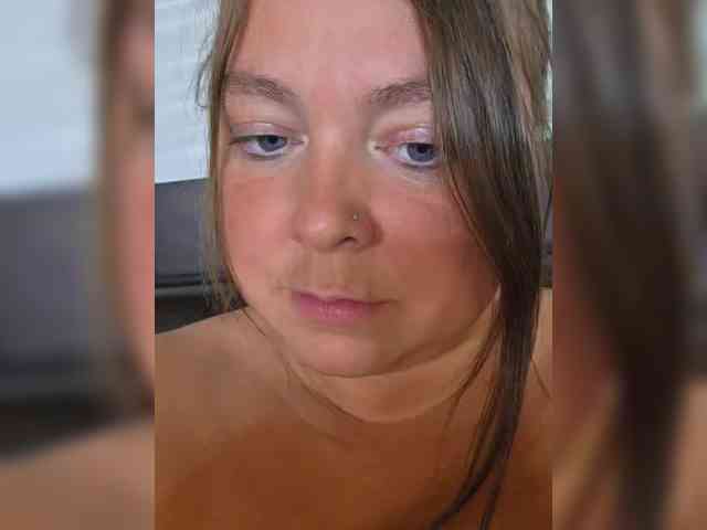 FLUFFY_BEAUTY webcam