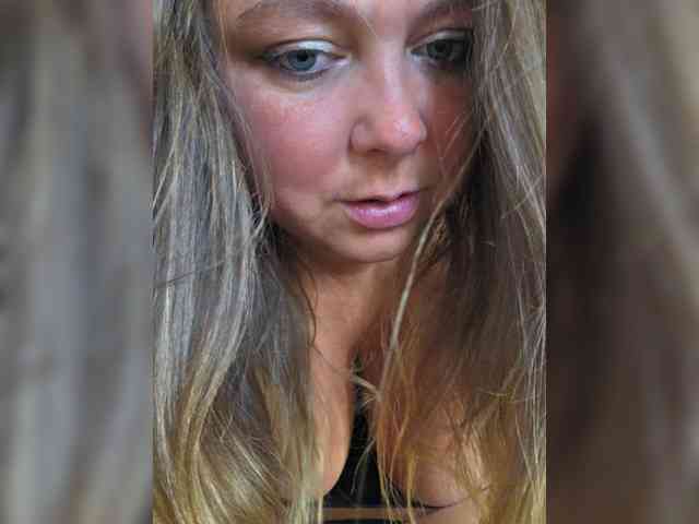 FLUFFY_BEAUTY webcam
