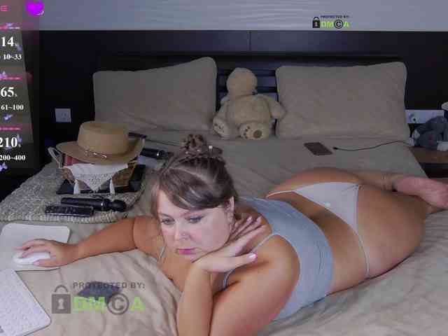 FLUFFY_BEAUTY webcam