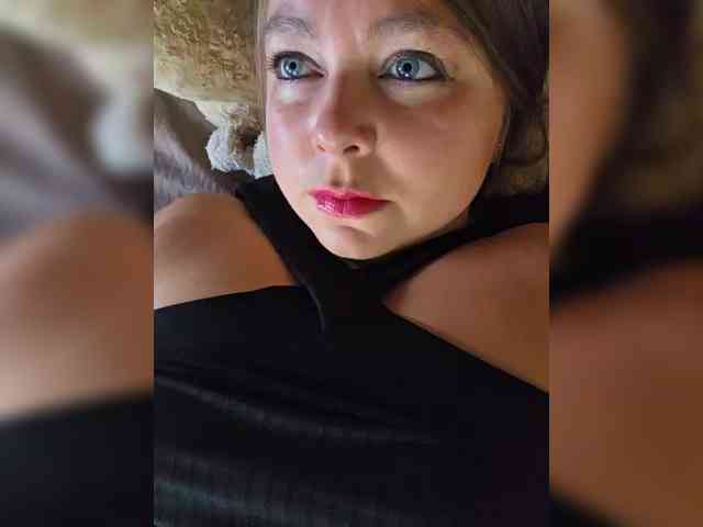 FLUFFY_BEAUTY webcam