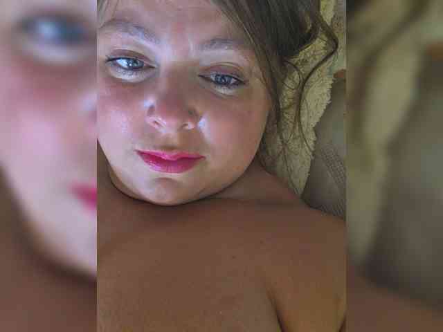 FLUFFY_BEAUTY webcam