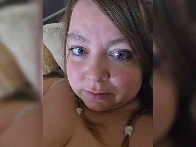 FLUFFY_BEAUTY webcam