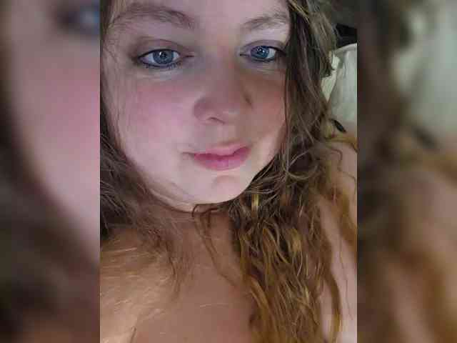 FLUFFY_BEAUTY webcam