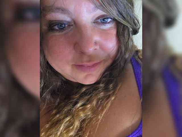 FLUFFY_BEAUTY webcam
