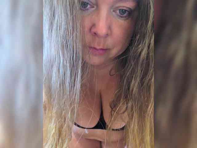 FLUFFY_BEAUTY webcam