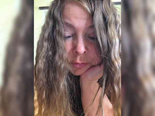 FLUFFY_BEAUTY webcam