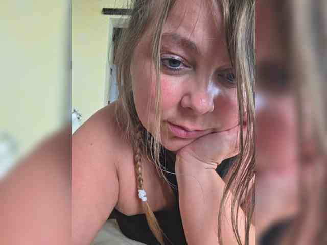 FLUFFY_BEAUTY webcam