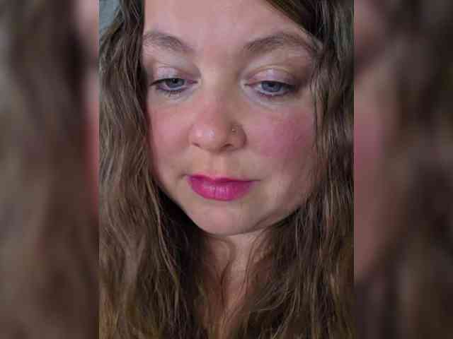 FLUFFY_BEAUTY webcam