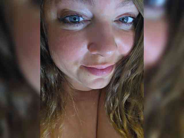 FLUFFY_BEAUTY webcam