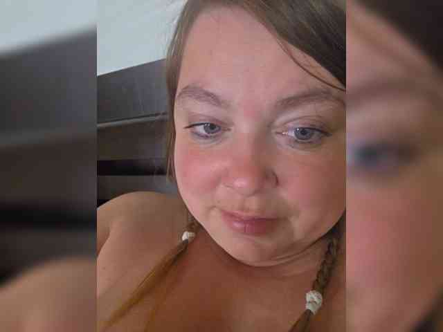 FLUFFY_BEAUTY webcam