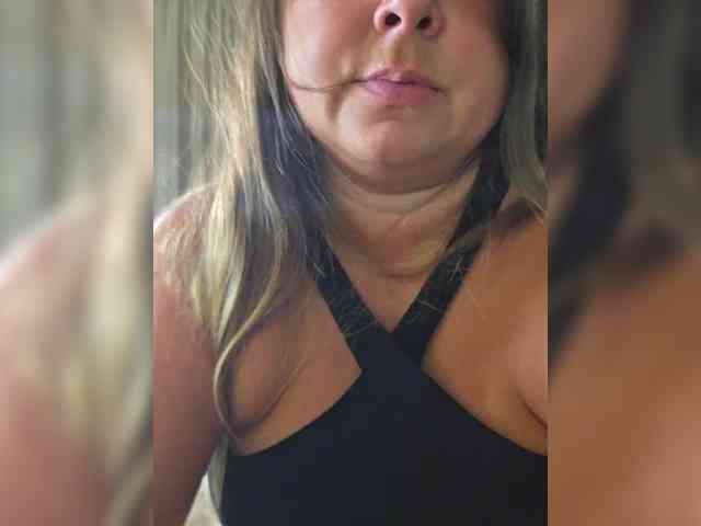 FLUFFY_BEAUTY webcam
