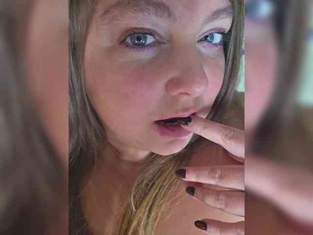 FLUFFY_BEAUTY webcam
