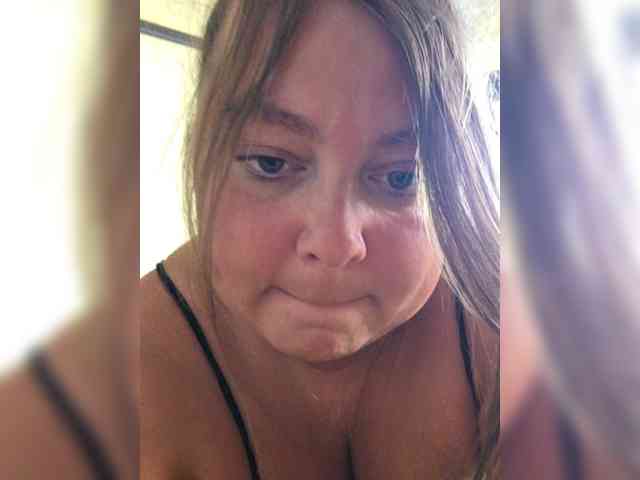 FLUFFY_BEAUTY webcam