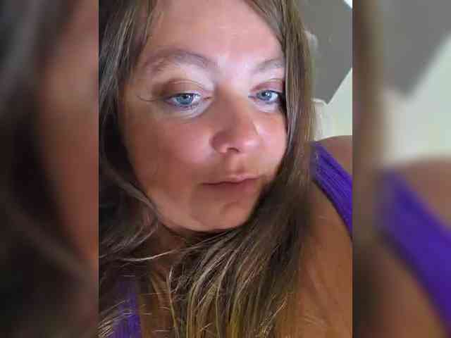 FLUFFY_BEAUTY webcam
