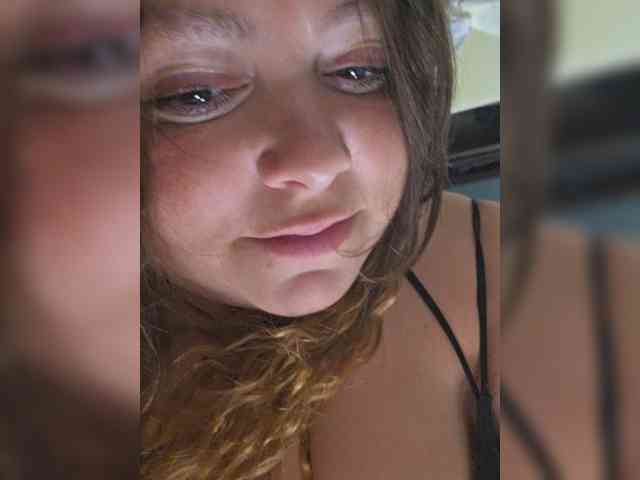 FLUFFY_BEAUTY webcam